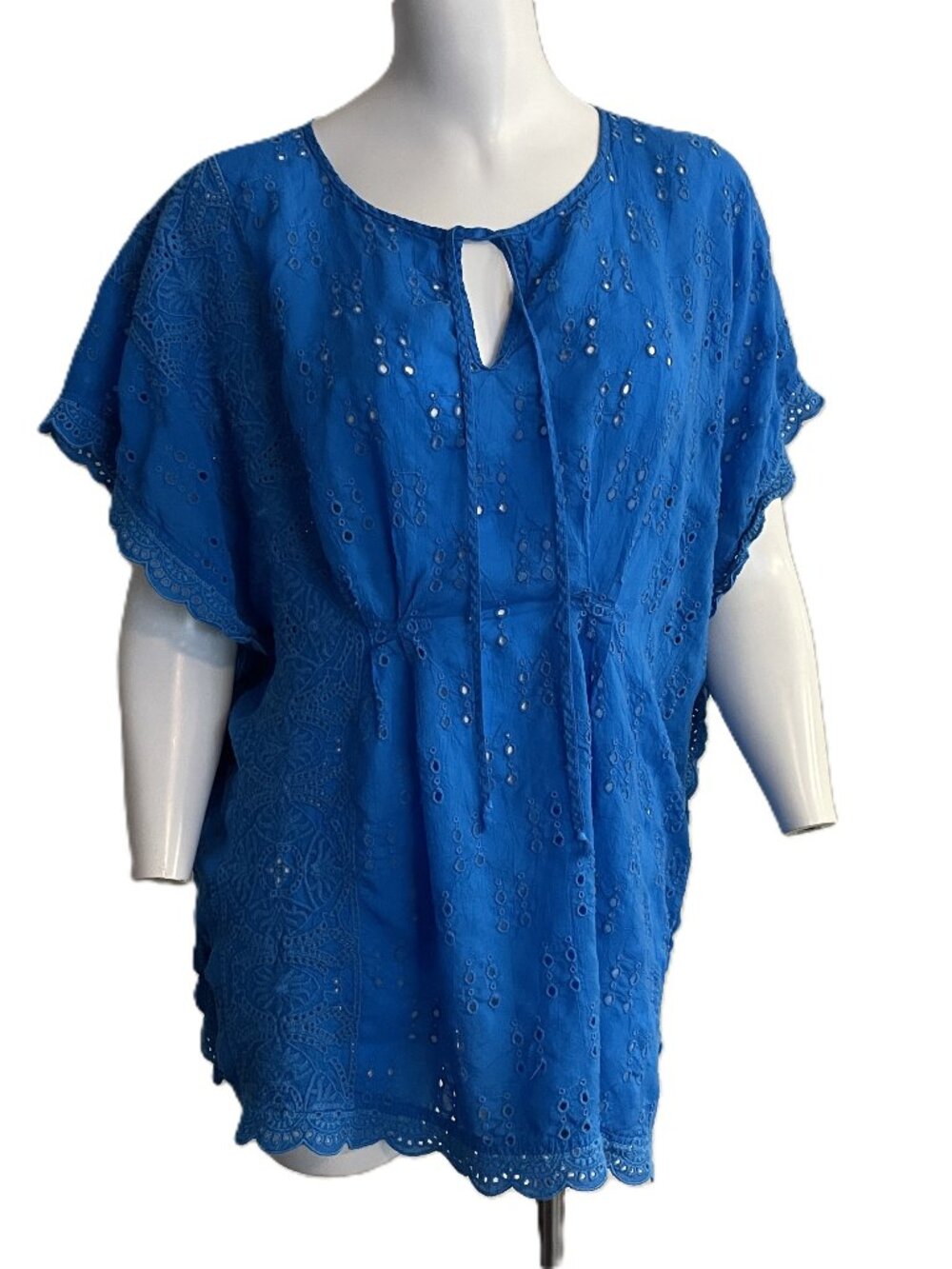 Johnny Was Tunic Top Blouse Small Blue Embroidered Eyelet Lace Rayon V Neck Tie